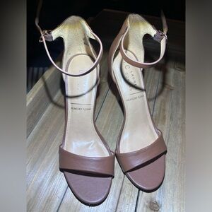 LC Brown Women's Heels